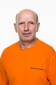 Shukri Gerxhaliu, Schulhauswart