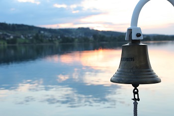 Schiffsglocke auf dem Schiff Brestenberg