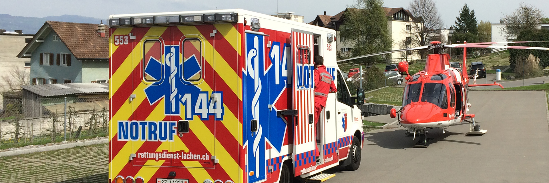 Unfallort mit Sanitätsauto