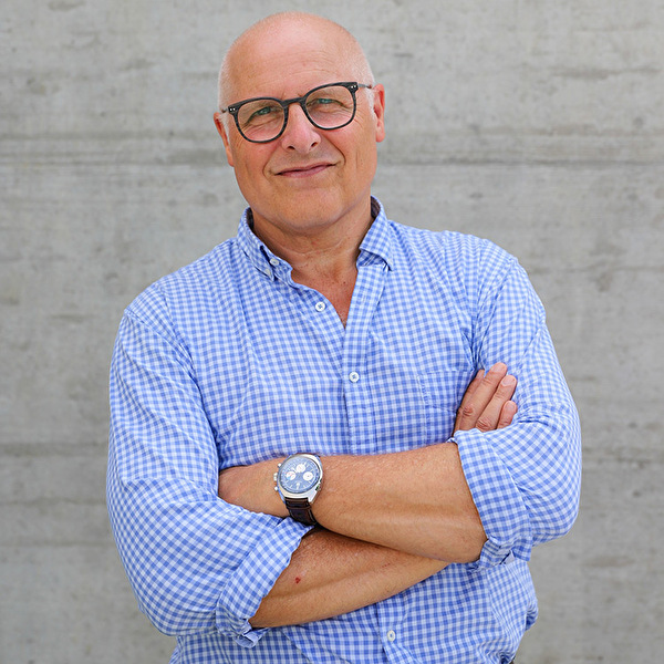 Steven Schneider