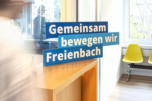 Schriftzug Gemeinsam bewegen wir Freienbach