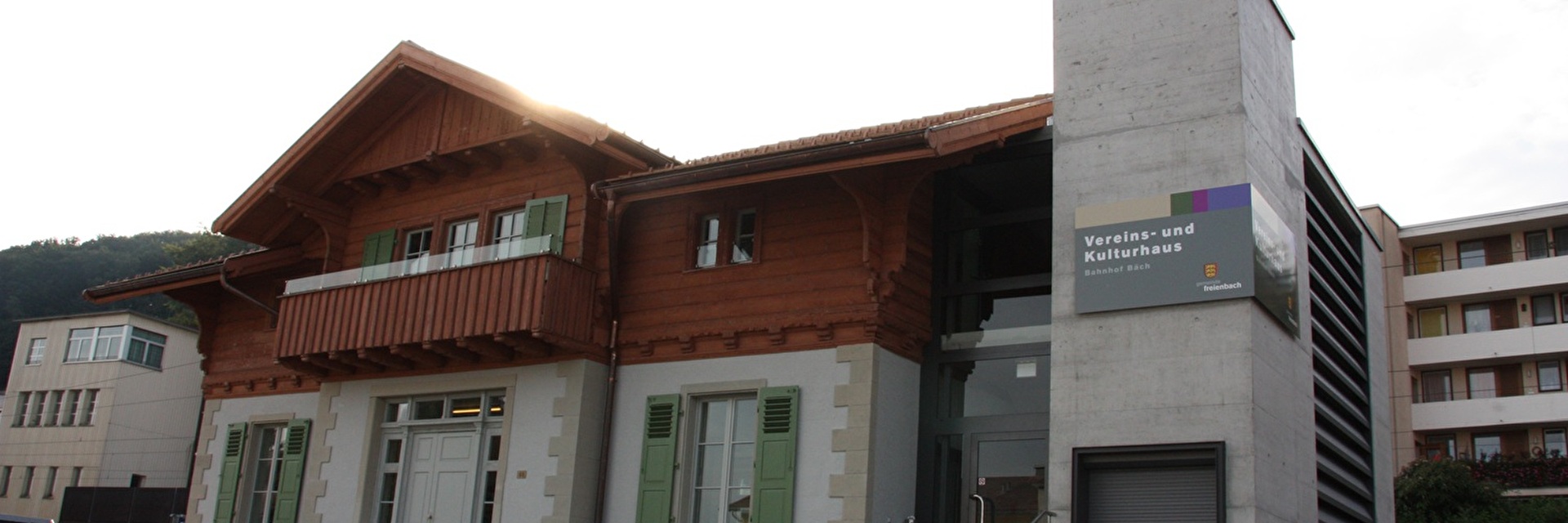 Kulturhaus Bäch von aussen