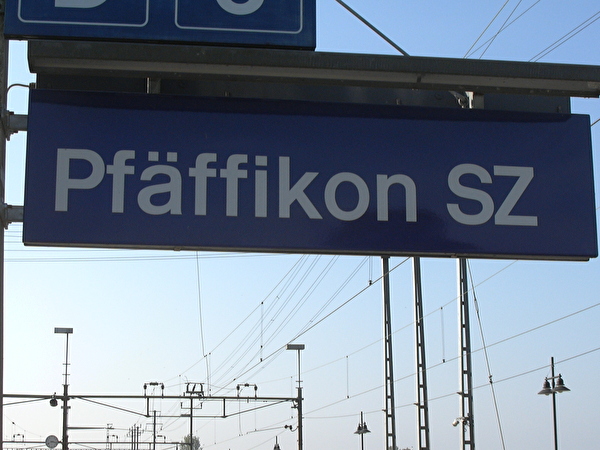 Bahnhof Pfäffikon