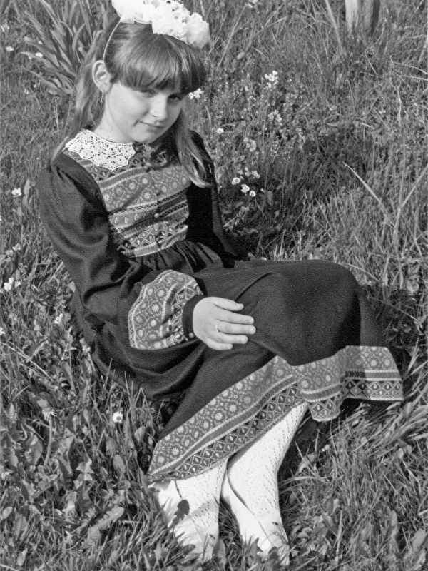 Bild Mädchen in Kniesocken um 1985