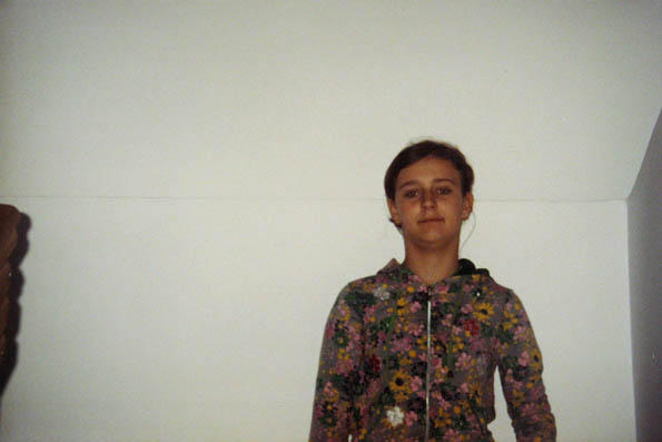 Moja drugarica sa kojom sam se upoznala na folkloru.
Meine Freundin, die ich beim Folklore kennengelernt habe.