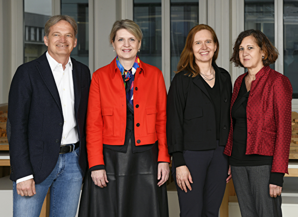 Von links: Harald Klein, Birgitt Siegrist, Gabriela Barman-Krämer, Nicole Nussberger (Foto: Gerry Ebner)