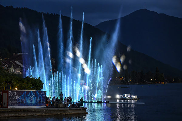 Sturmschäden bei Zug Magic behoben