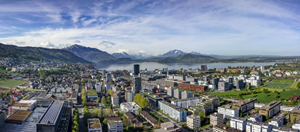 Drohnenaufnahme Stadt Zug