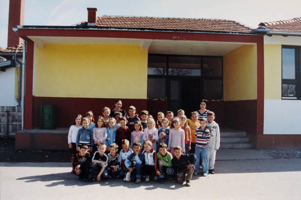 Najmlaði ðaci u 0Š “Rainci Gornji”.
Die jüngsten Schüler der Primarschule “Rainci Gornji”