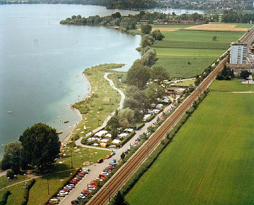 Im Westen befindet sich ein weiteres Naherholungsgebiet: das Gebiet im Choller und im Brüggli. Dort befindet sich nicht nur eine schöne offene Badi, sondern auch der Campingplatz.