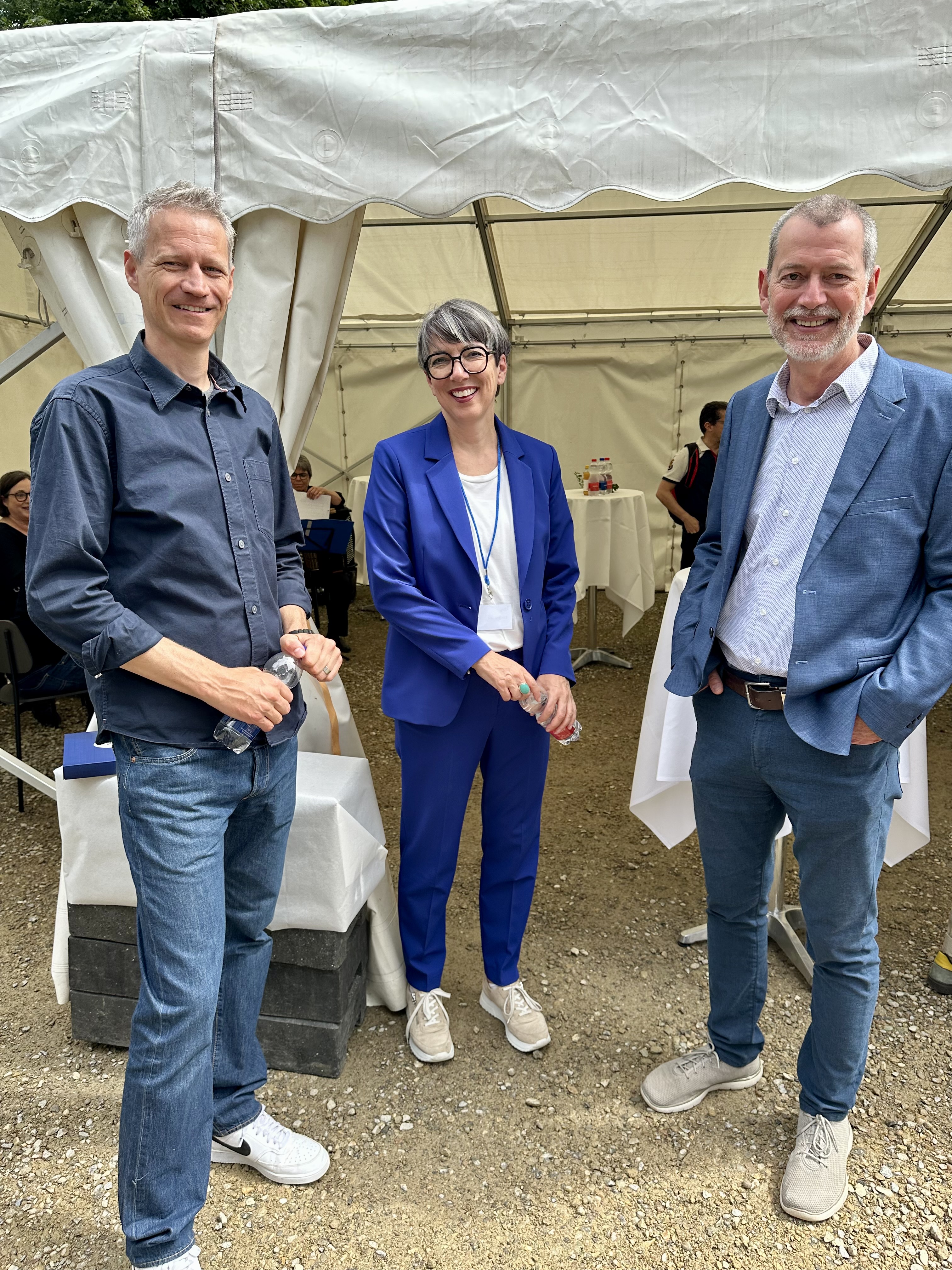 Guido Degelo (Fachbereichsleiter Schulsozialarbeit), Luzia Gisler (Leiterin Soziale Dienste) und Daniel Stadlin (Departementssekretär).