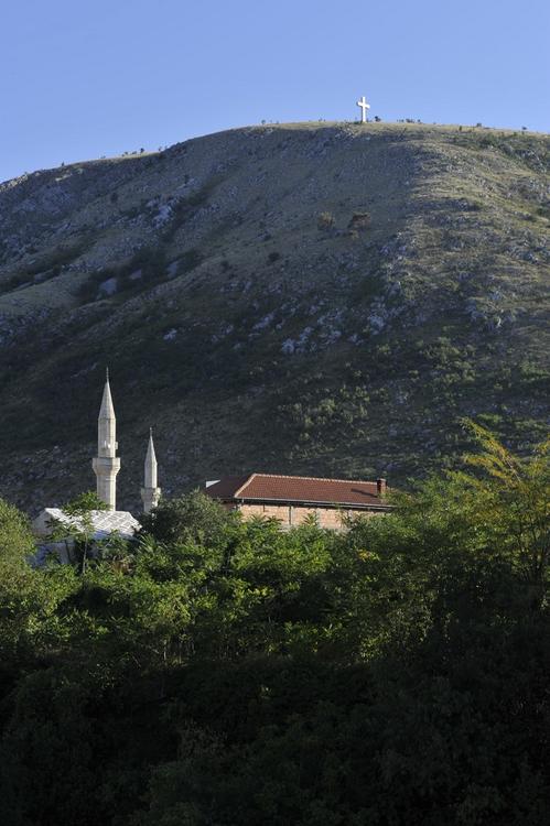 sind in Mostar allgegenwärtig.
