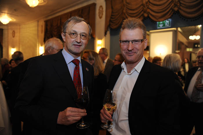 Philip C. Brunner, SVP, GPK-Präsident, und Regierungsrat Heinz Tännler