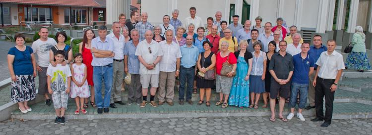 mit Freunden und Vertretern aus Kalesija.