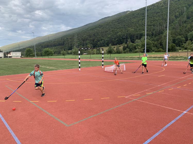 Der Herrenturnverein organisierte ein Spielturnier, bei welchem die Teams in verschiedenen interessanten Spielen gegeneinander antraten. 