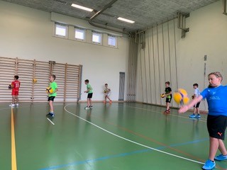 Volleyball und viele andere Spiele organisierte die Volleyballgruppe Welschenrohr-Herbetswil