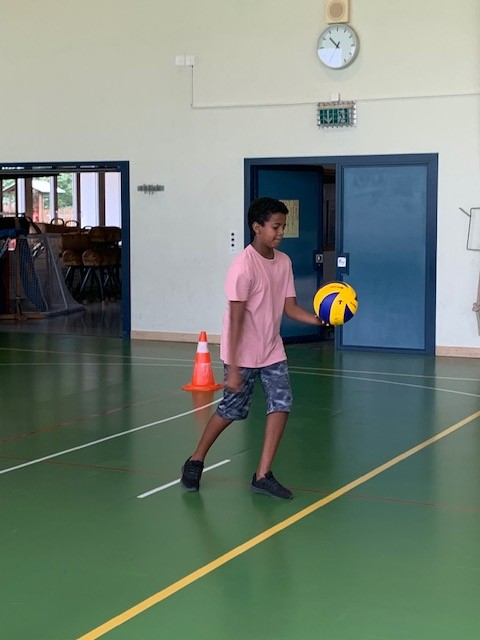 Volleyball und viele andere Spiele organisierte die Volleyballgruppe Welschenrohr-Herbetswil.