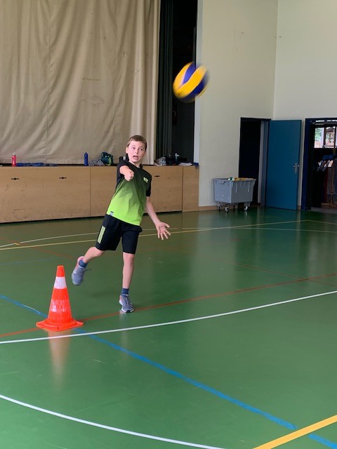 Volleyball und viele andere Spiele organisierte die Volleyballgruppe Welschenrohr-Herbetswil.