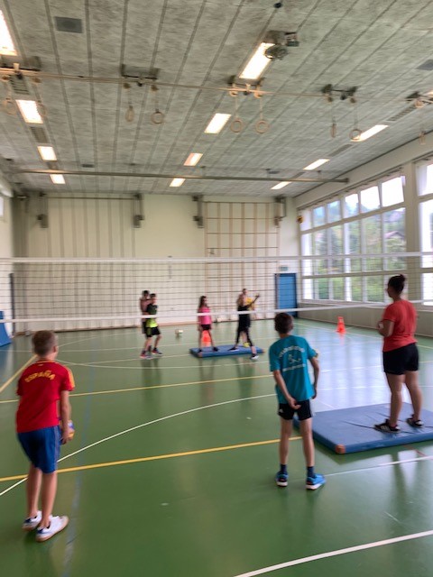 Volleyball und viele andere Spiele organisierte die Volleyballgruppe Welschenrohr-Herbetswil.
