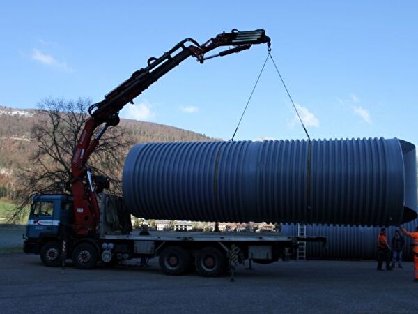 Transport des Reservoirs in die Wäscheten