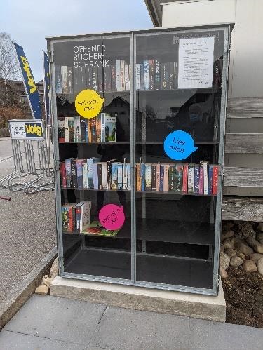 offener Bücherschrank