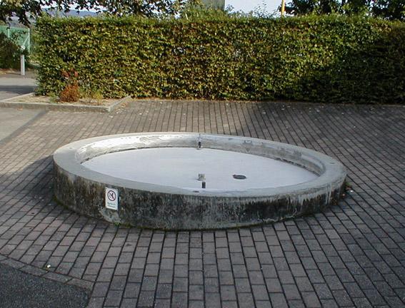 Brunnen auf dem Schulhausplatz