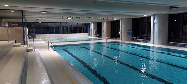 Hallenbad Urdorf