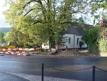 16. Oktober 2004: Die Auswertung der archäologischen Funde benötigt Monate. Danach werden die Ergebnisse und Schlussfolgerungen im Publikationsorgan “Archäologie und Denkmalpflege im Kanton Solothurn” veröffentlicht. Wir werden darüber abschliessend berichten. E. Sch.