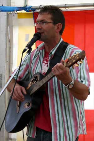 ... Troubadour ...
