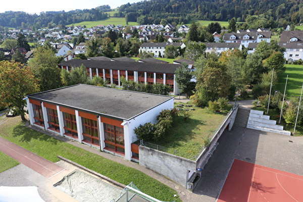 Bild Schulhaus Bützi