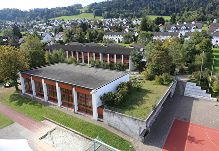 Bild Schulhaus Bützi
