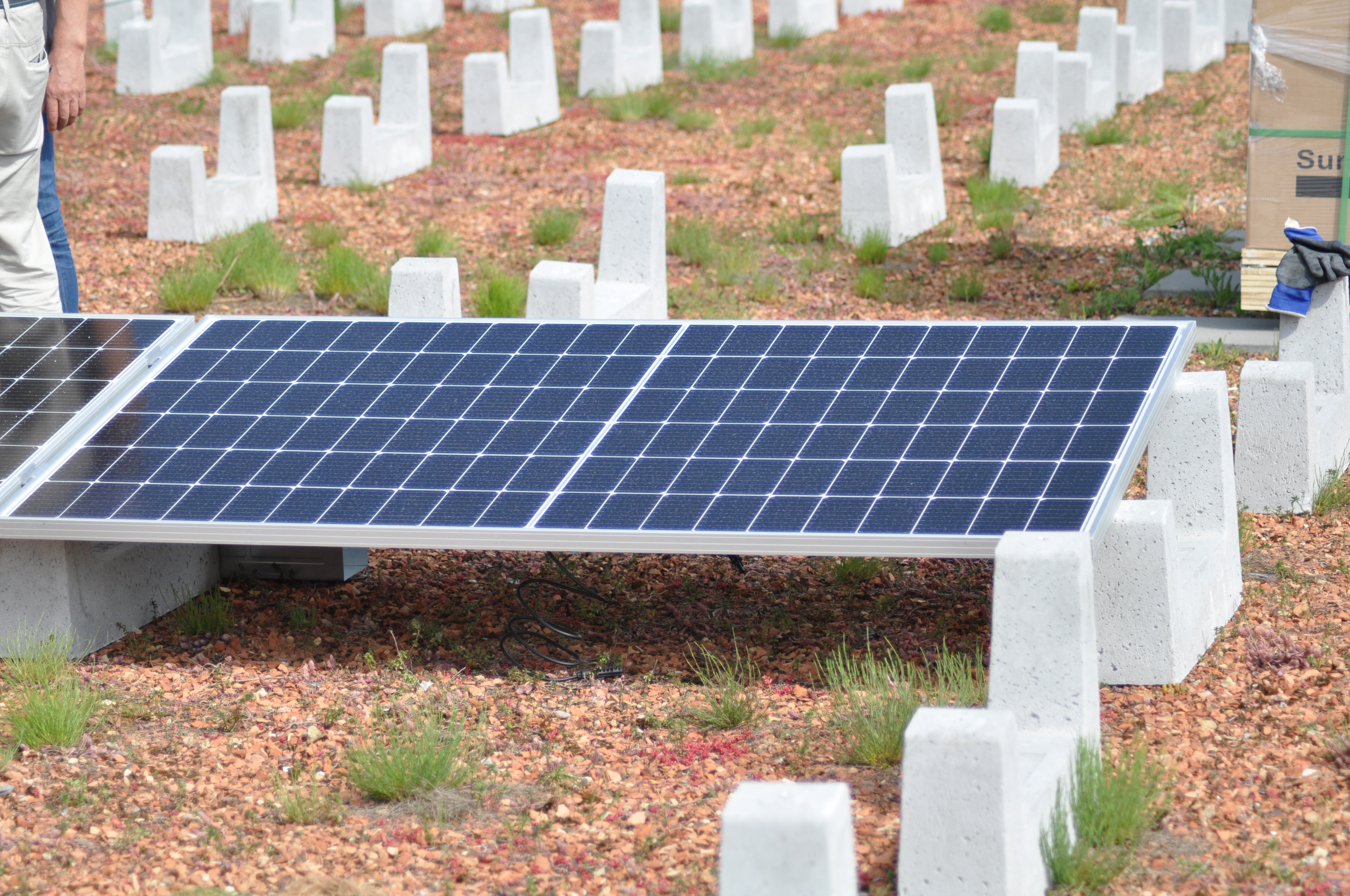 Solaranlage Eisbahn Brand