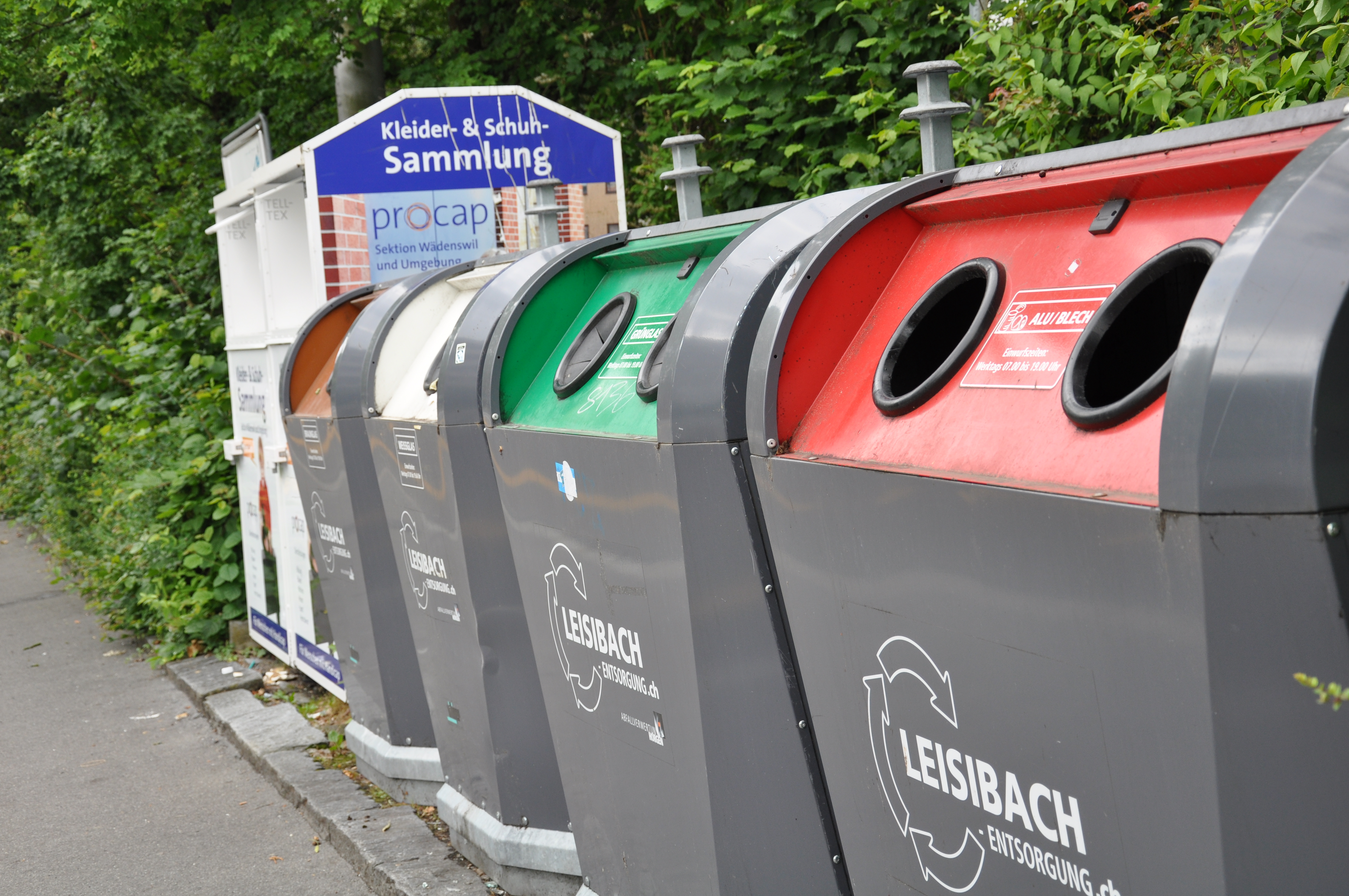 Sammelstelle in Thalwil