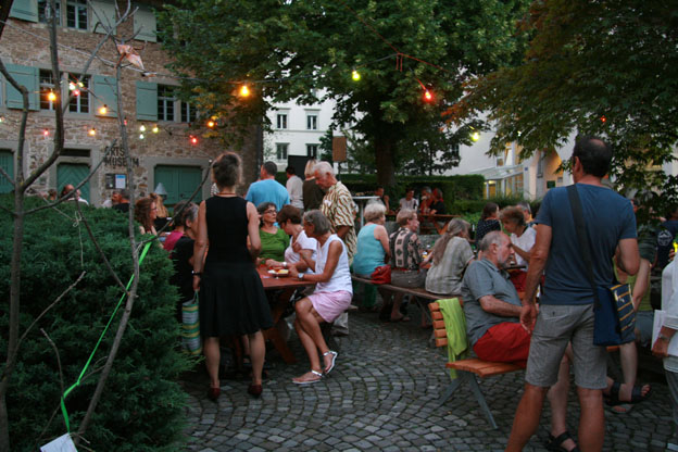 "Au paradis", Urs Bühlmann und sein Grundstein-Team