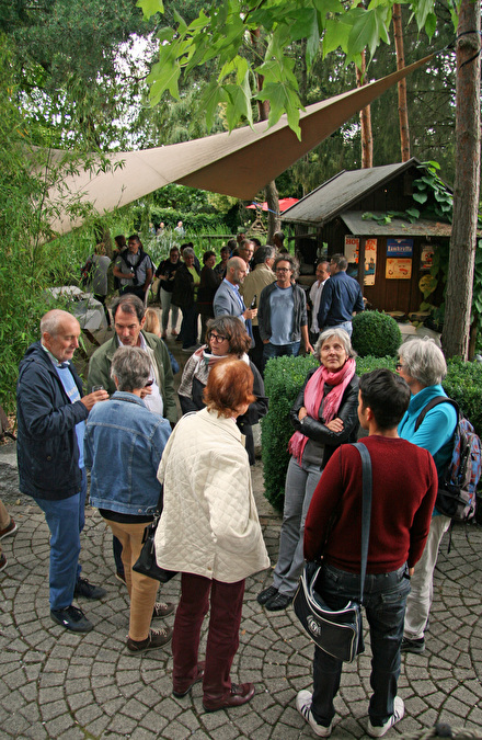 Gute Stimmung im Traumgarten: Über 300 freiwillig engagierte Thalwilerinnen und Thalwiler trafen sich zum Dankes-Apéro. 