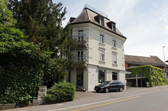 Tuchhof Thalwil Jugend Familie