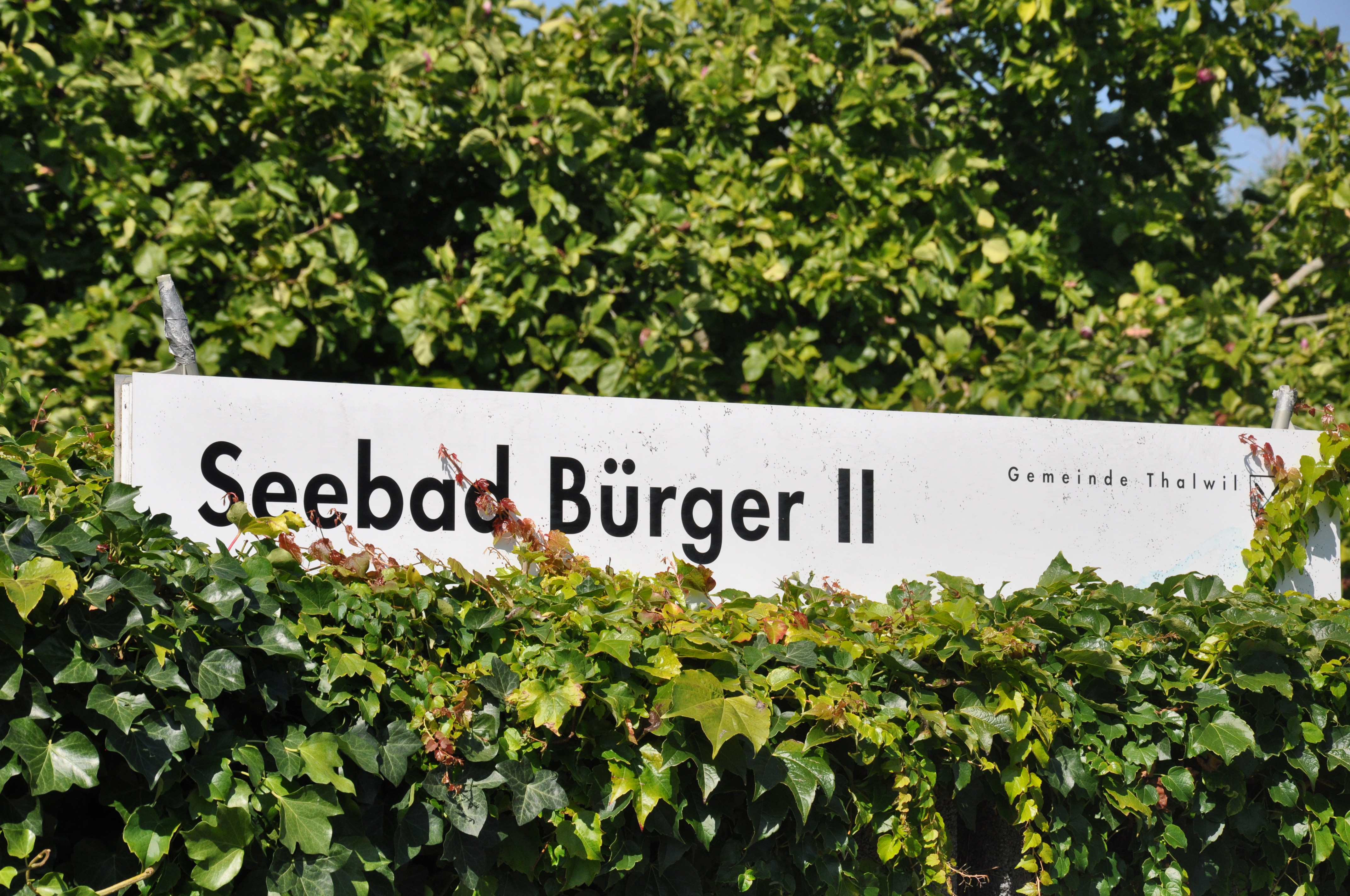 Beschriftung Seebad Bürger II im Sommer 2019