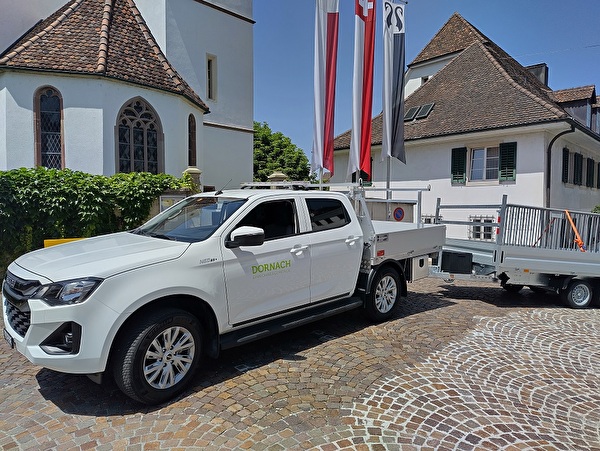 Auto mit Anhänger Foto