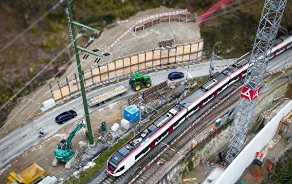 Foto von Baustelle Abschnitt Grellingen Duggingen
