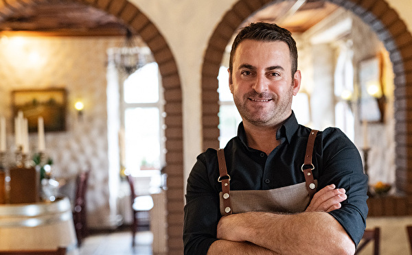 Ilir Bajrami, Pizzeria Caprese