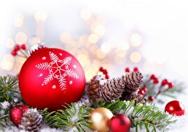 Bild zu Ostern mit bunten Eier und Blumen