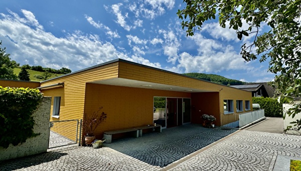 Bild reformiertes Kirchgemeindezentrum Zuzgen