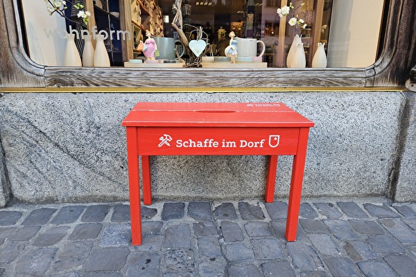 Dorf-Bänkli