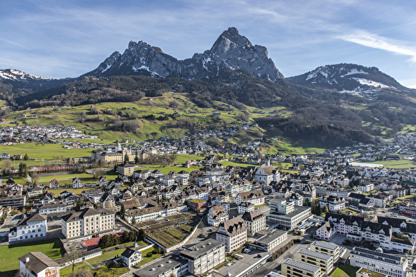 Luftaufnahme über Schwyz