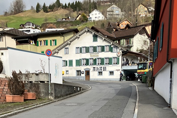 Dorfbachstrasse
