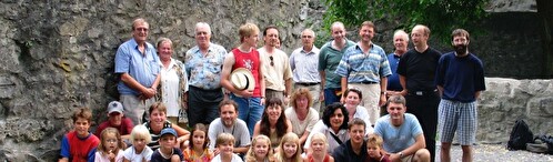 Das Bild zeigt ein Gruppenfoto des Schachklubs