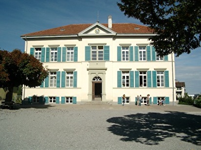 Schulhaus 1 Samstagern