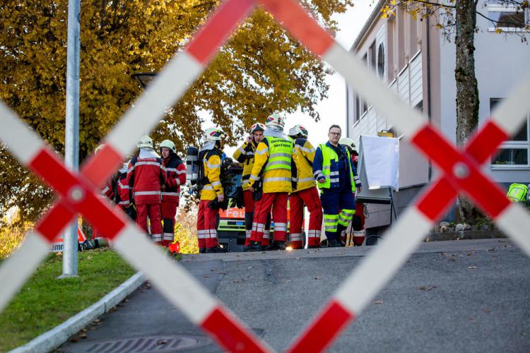 Die Schule Hittnau probte zusammen mit der Feuerwehr Hittnau den Ernstfall