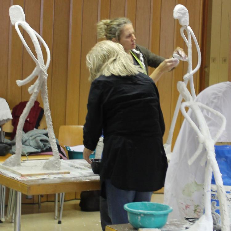Kursprogramm 2015:
Kurs Nr. 3 
Figur aus Gips herstellen
Datum: 21.3.2015 von 9:00-12:20 und 13:00-15:30 Uhr
