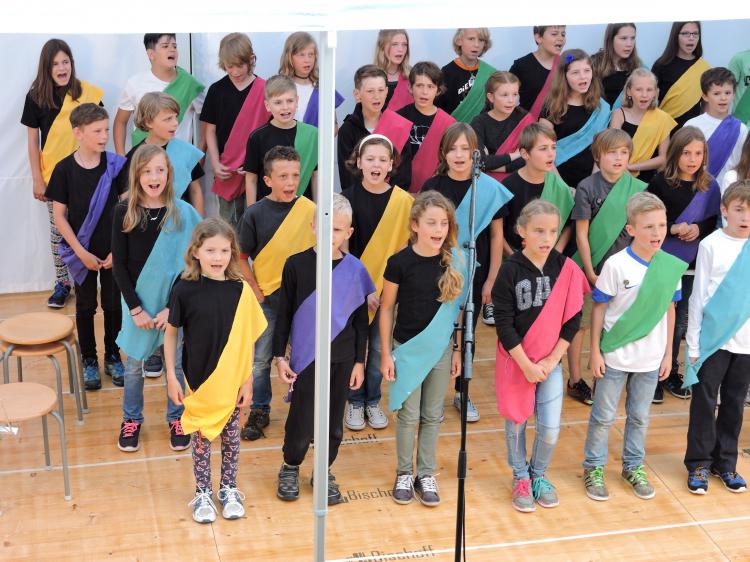 Die Schule feiert "1111 Jahre Hittnau"